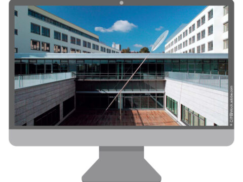 Bildschirm mit Bild des Klinikums